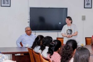 Public Lecture – 100